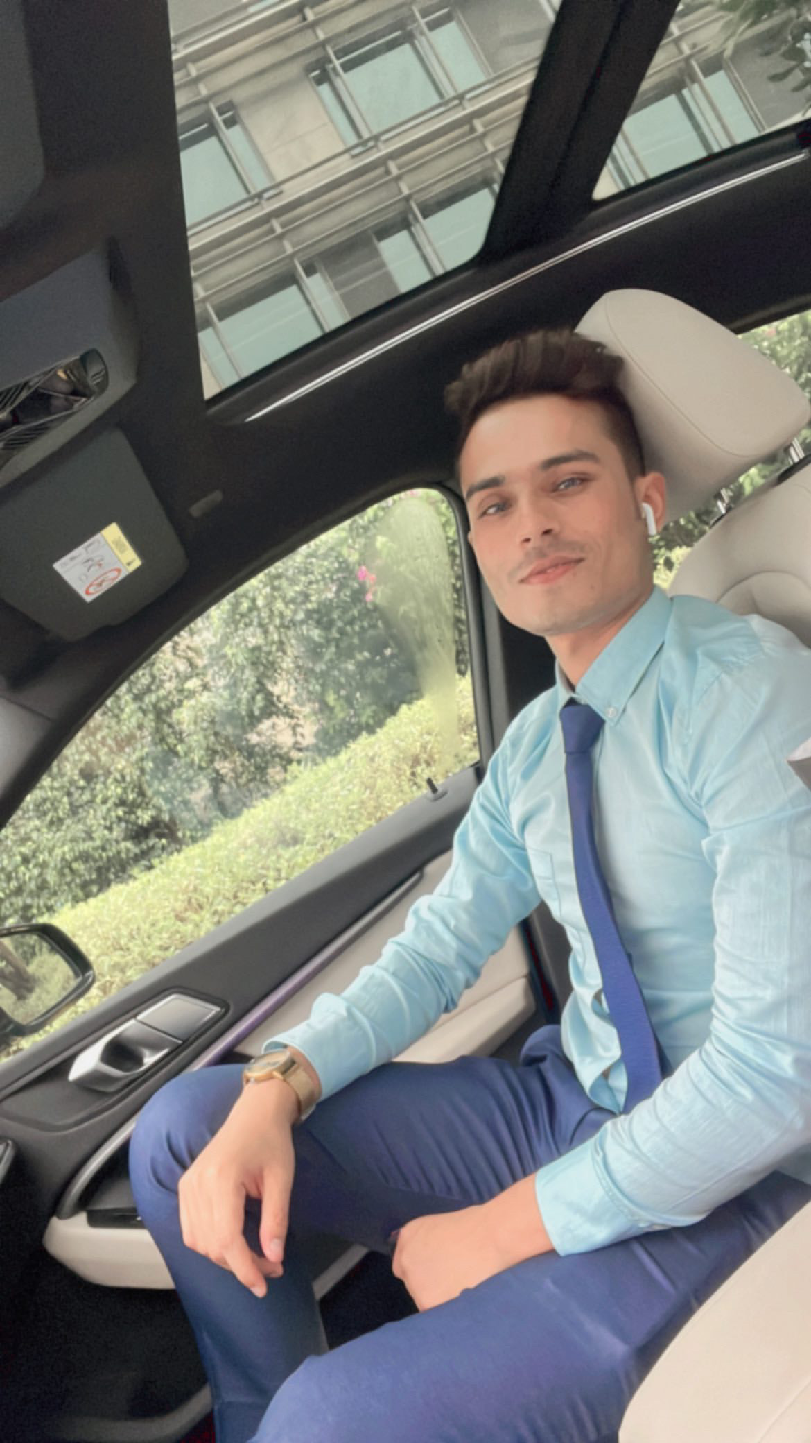 Vivek Singh – Formal Portrait, YOFLIC India Private Limited